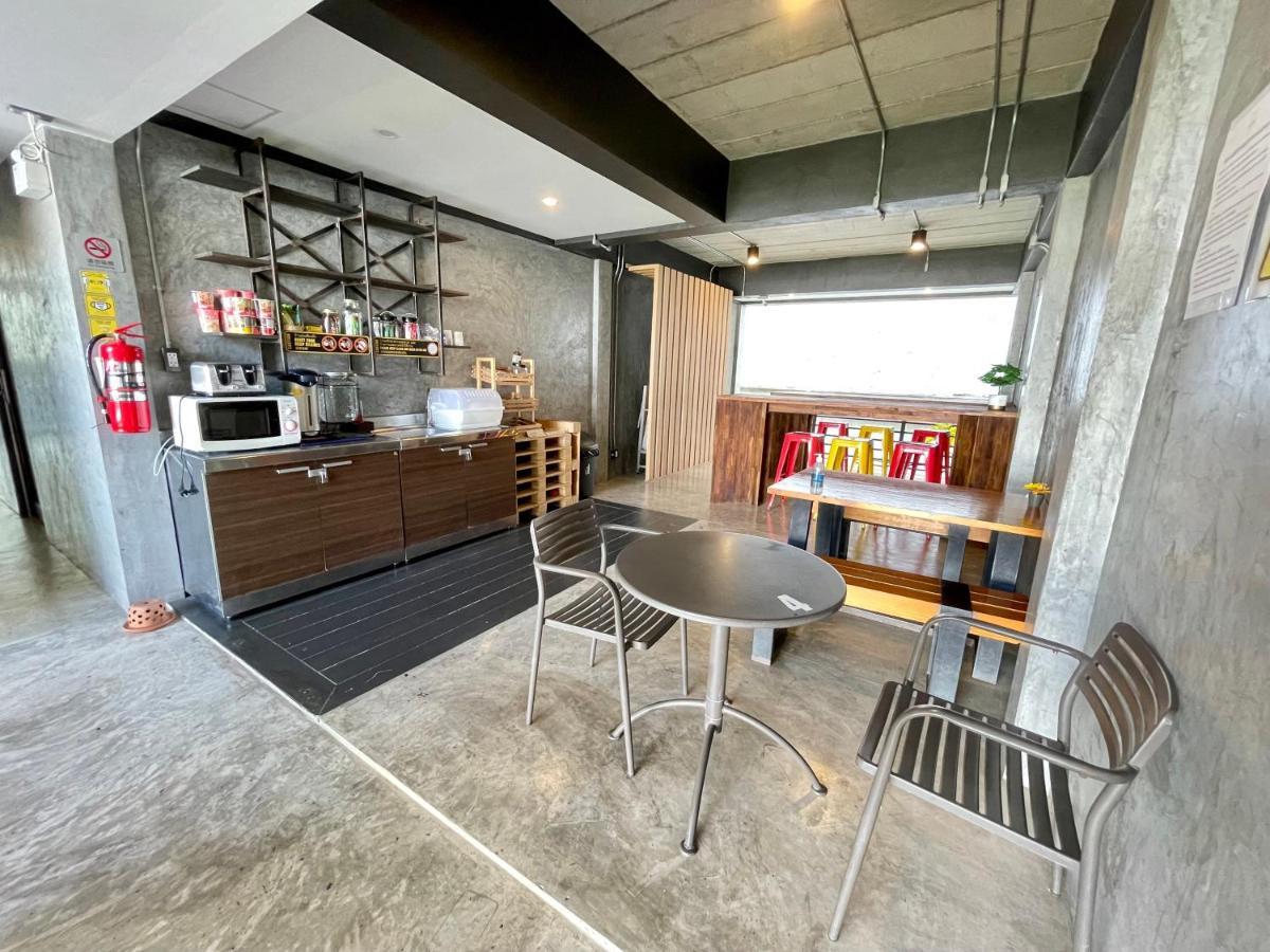 Norn Nee Nor Hostel Chiang Mai Ngoại thất bức ảnh