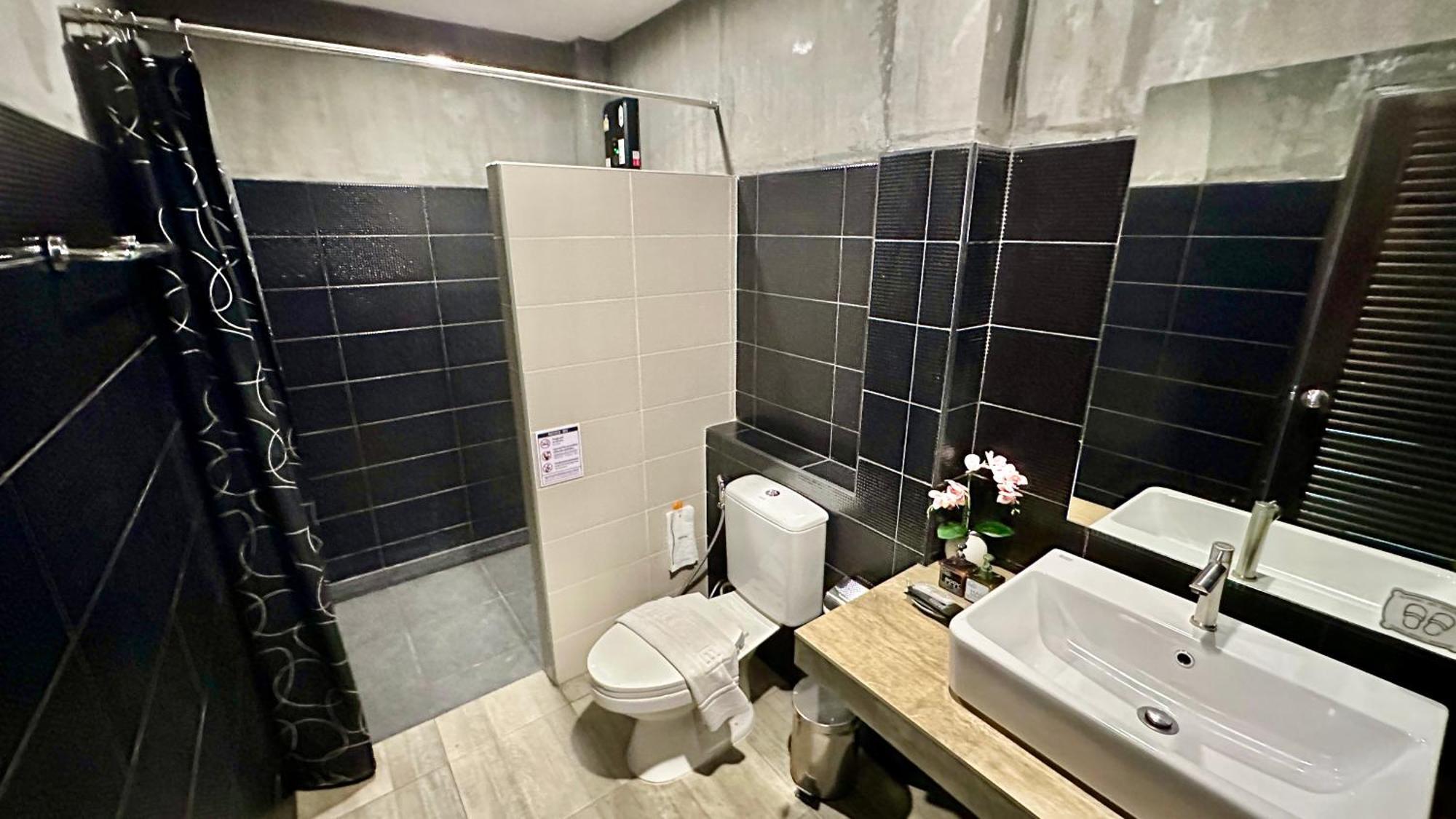 Norn Nee Nor Hostel Chiang Mai Ngoại thất bức ảnh