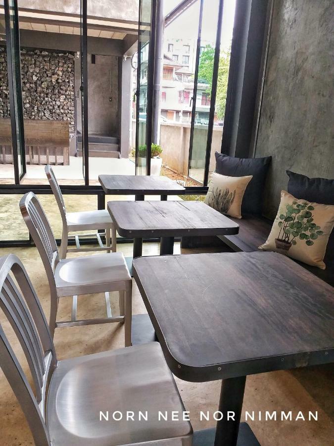 Norn Nee Nor Hostel Chiang Mai Ngoại thất bức ảnh